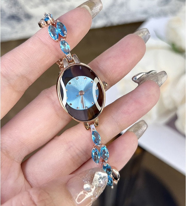 Doreya | Armbanduhr für Frauen mit farbigen Zirkonias