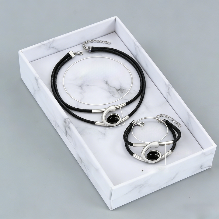 Suri  | Vintage Boho-Stil Halsketten- und Armband-Set
