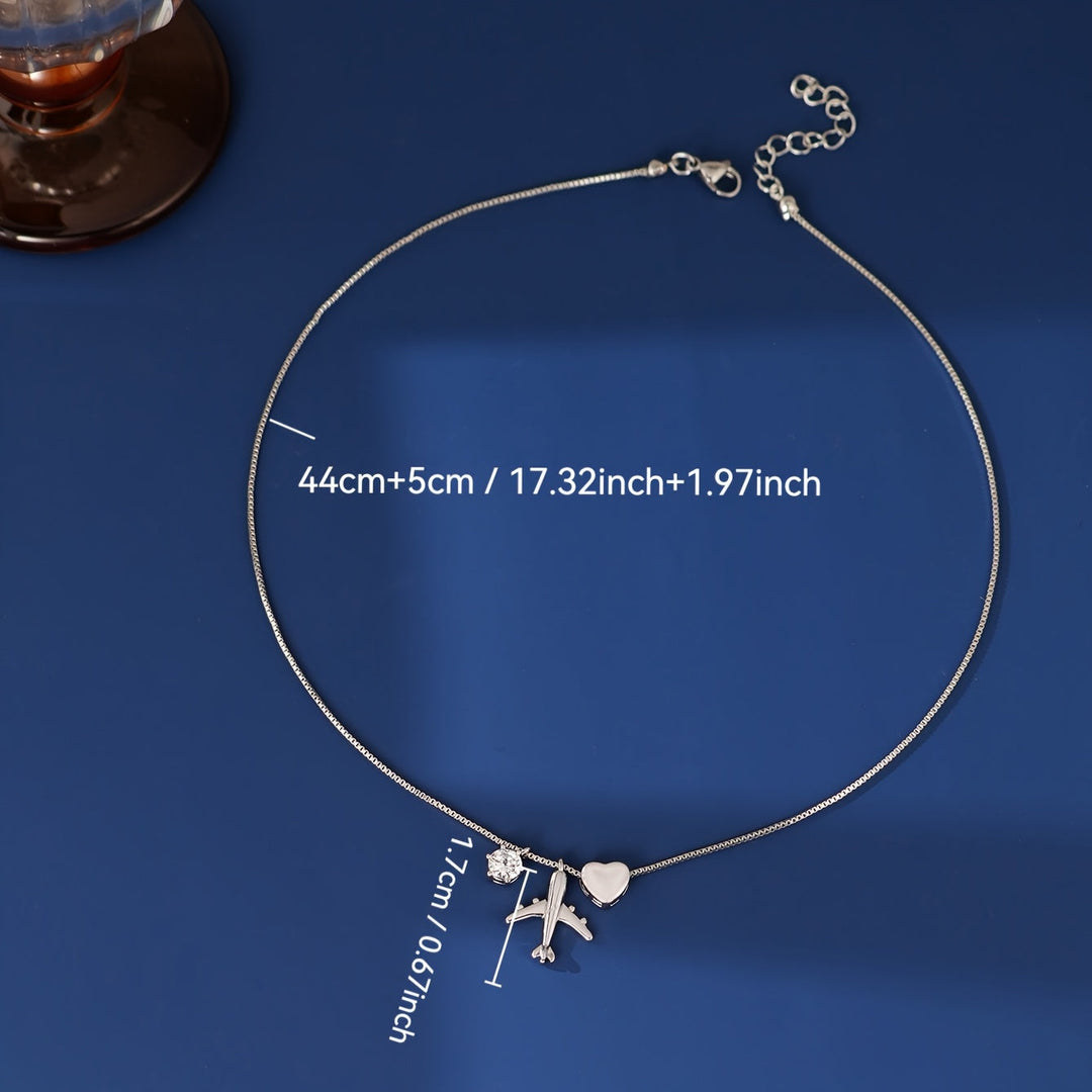 Linda | Minimalistisches Halsband mit Flugzeuganhänger und zartem Stil