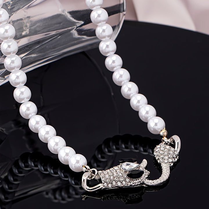Adriana | Schlangenhalskette mit exklusivem Design und raffinierter Eleganz