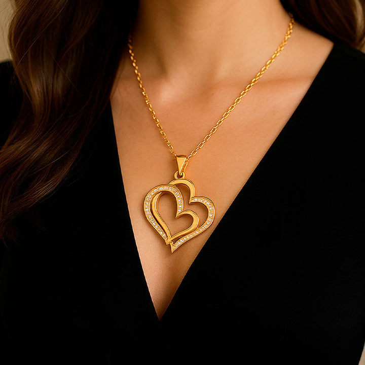 Eira | Halskette “Amor Eterno” in elegantem goldfarbenem Finish