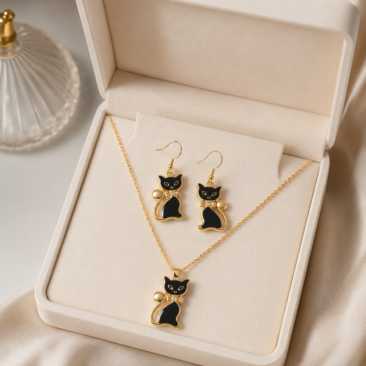 Elin | Ohrringe mit schwarzer Katze im schicken Stil