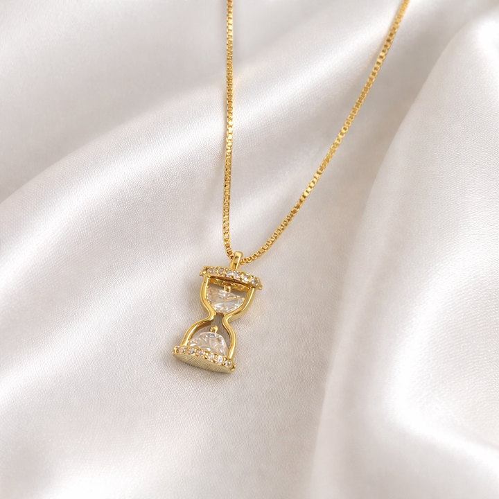 Gavielle | 14K Gold Sanduhr-Halskette