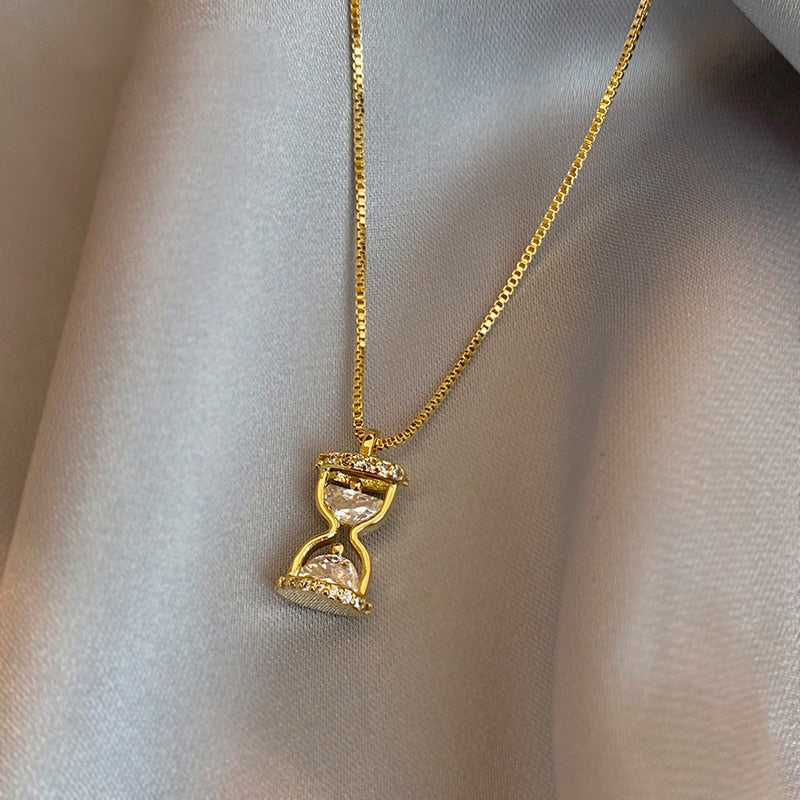 Gavielle | 14K Gold Sanduhr-Halskette