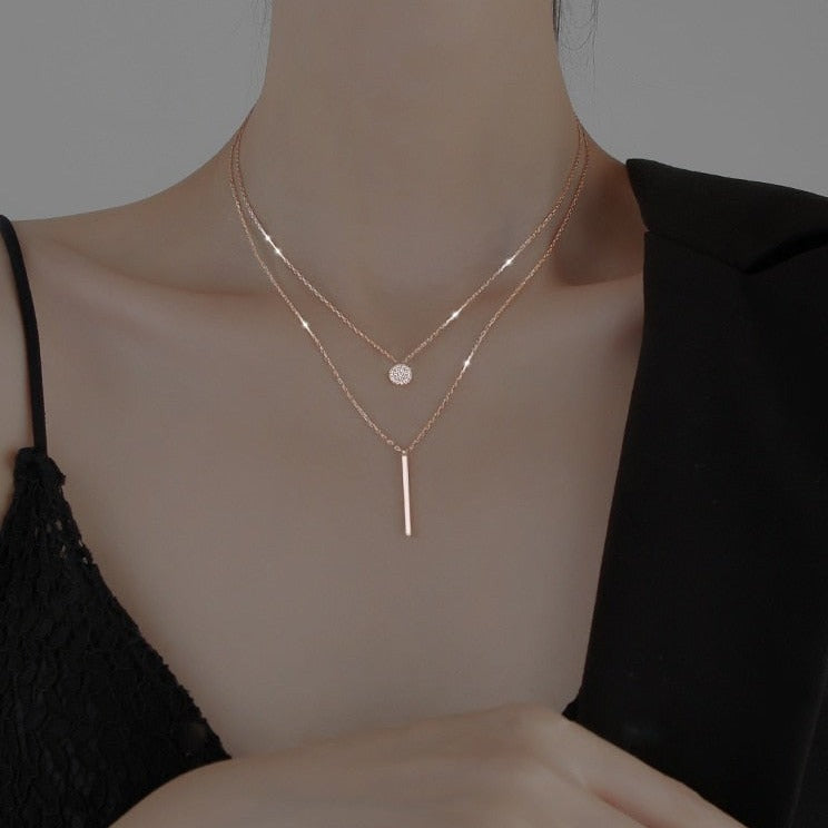 Oona | Doppelschicht-Halskette mit elegantem und modernem Design
