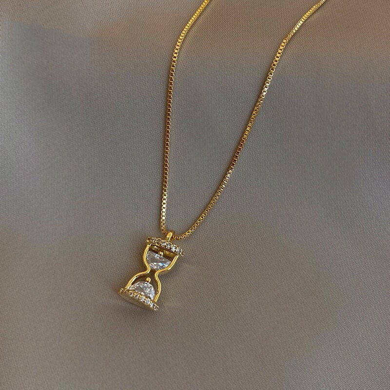 Gavielle | 14K Gold Sanduhr-Halskette