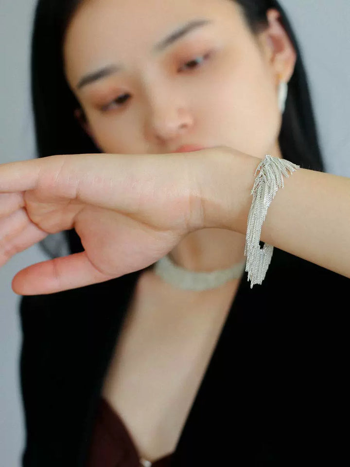Ursa | Ohrringe, Halskette, Armband mit fransigen Wasserfall-Design