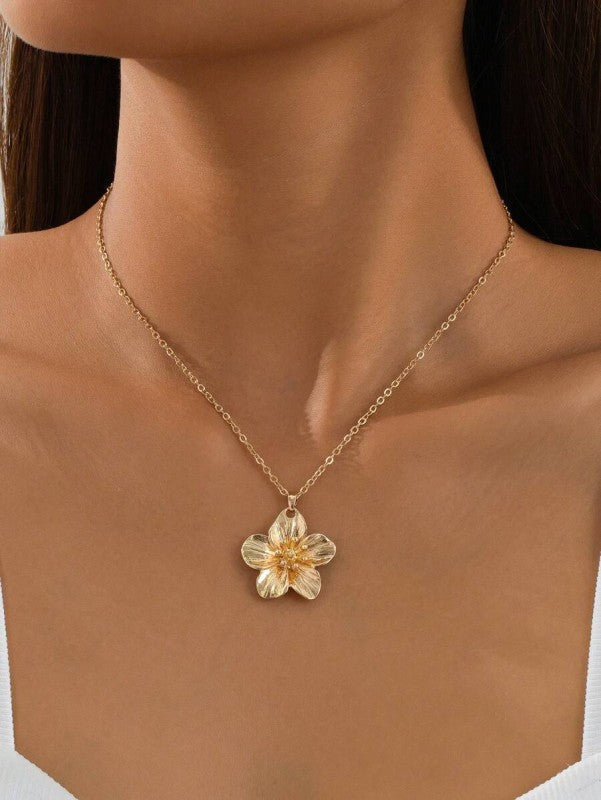 Greylee | Goldring mit eleganten Blumen und romantischem Touch