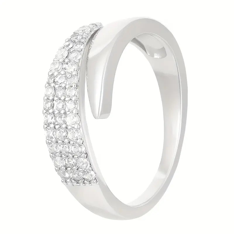 Coralisse | Minimalistischer goldener Ring mit elegantem Touch
