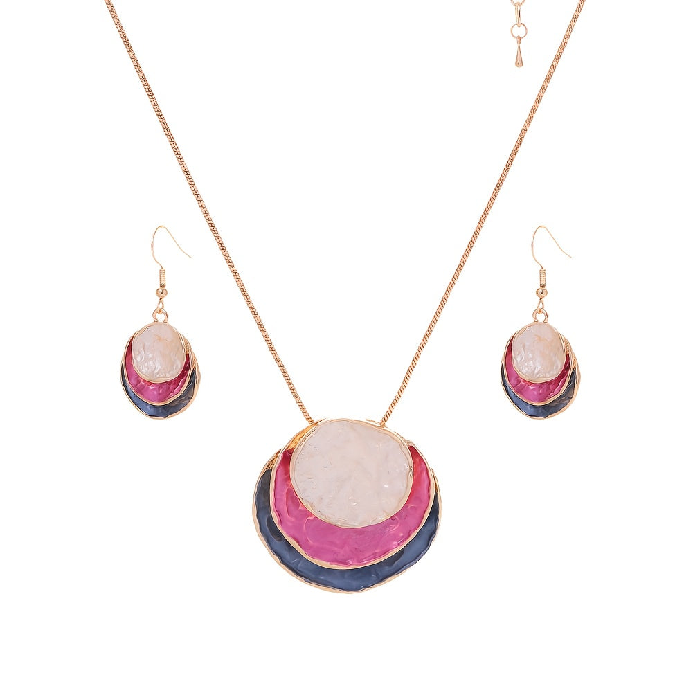 Vedae | Elegante Blumenohrringe mit Gold-Finish und Perle
