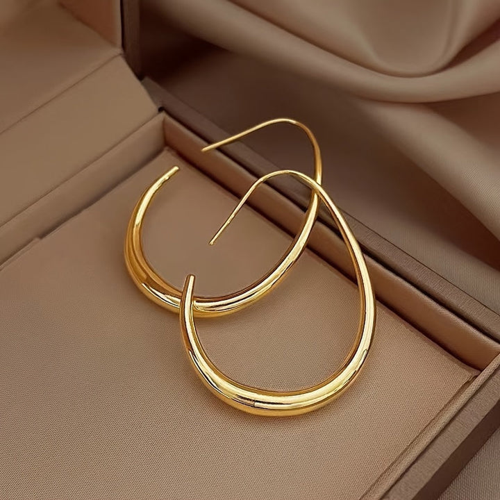 Raya | Minimalistische Tropfenohrringe mit Eleganten Design