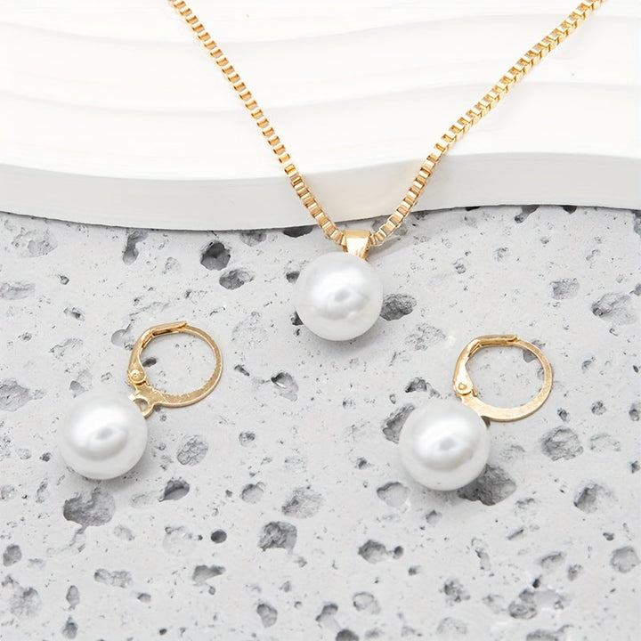 Isara | Schmuckset mit eleganten Perlen und anspruchsvollem Finish