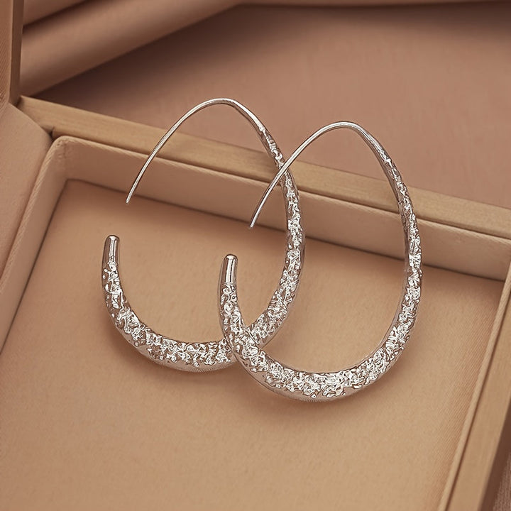Raya | Minimalistische Tropfenohrringe mit Eleganten Design