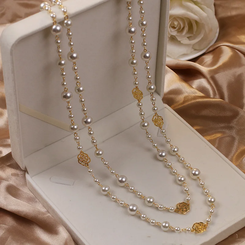 Darivienne | Eleganter Perlenkragen mit goldener Kette
