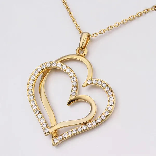 Eira | Halskette “Amor Eterno” in elegantem goldfarbenem Finish